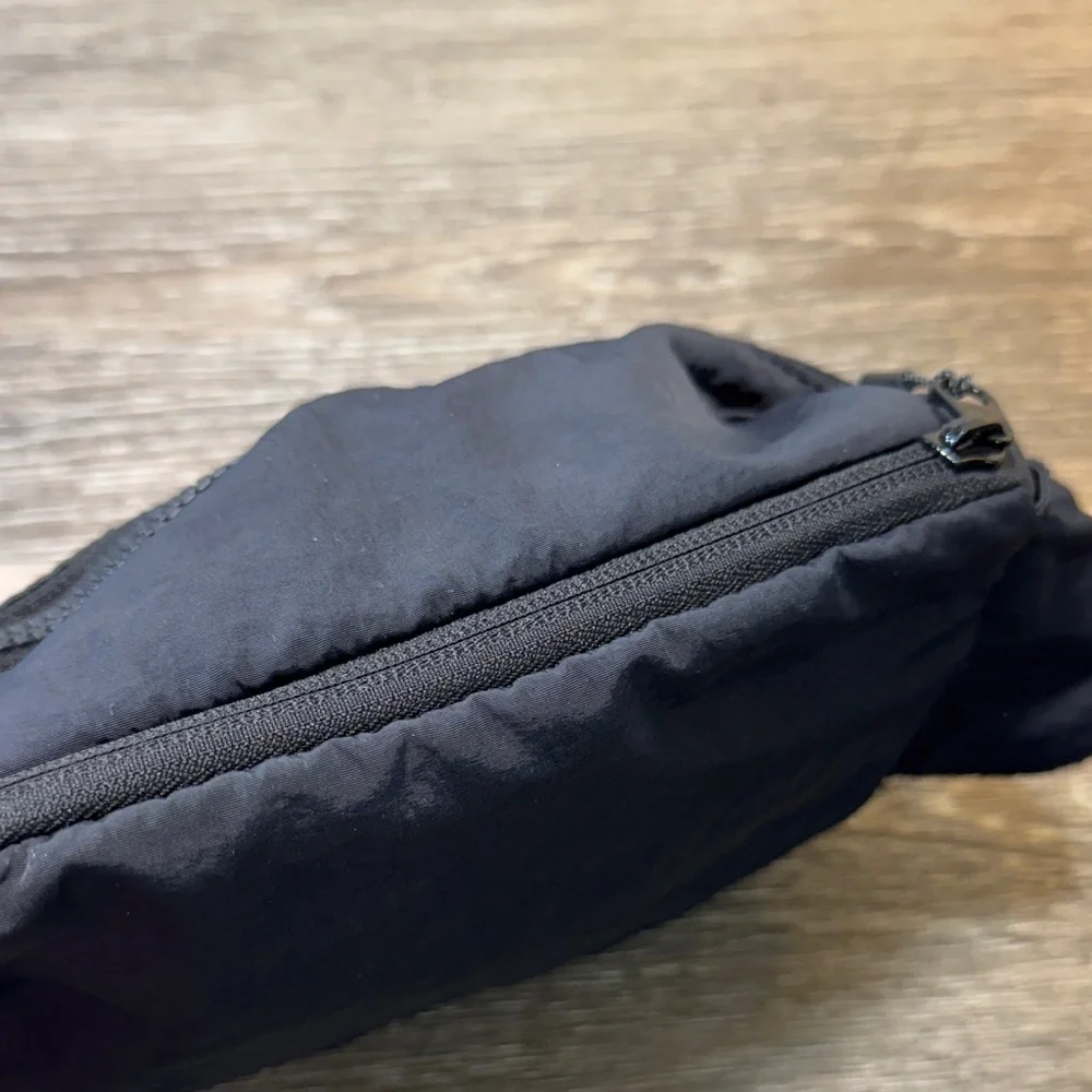 lululemon athletica Charcoal Belt Bag waist bag